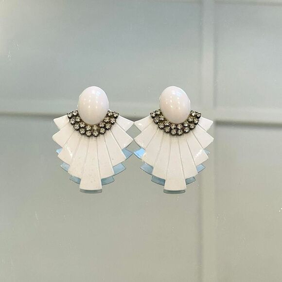 VINTAGE White 80’s Rhinestone Earrings - Picture 3 of 5